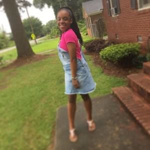 Meet your Posher, Laya